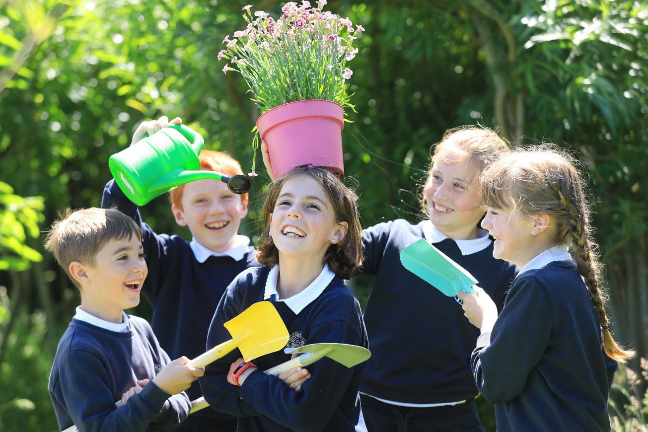 With participation limited to 124 schools (one school per Applegreen outlet), phase one took place during the first half of 2022, with Spa National School in Tralee winning the top prize of a biodiversity garden worth €10,000 completing our BioDive activity.